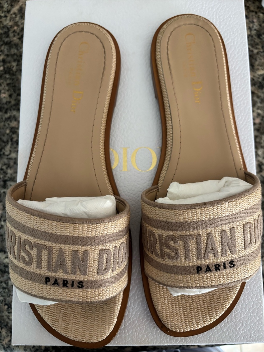Dior Tan/Neutral Slide - Picture 2 of 8
